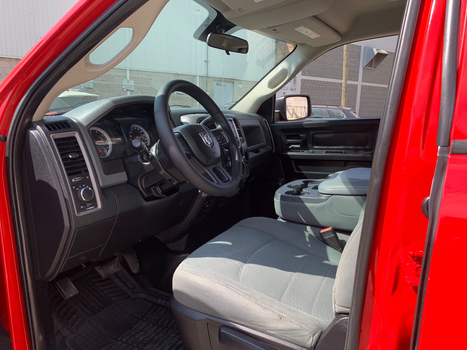 Dodge RAM 2014 1500 Hemi 4x4 Automático Rojo