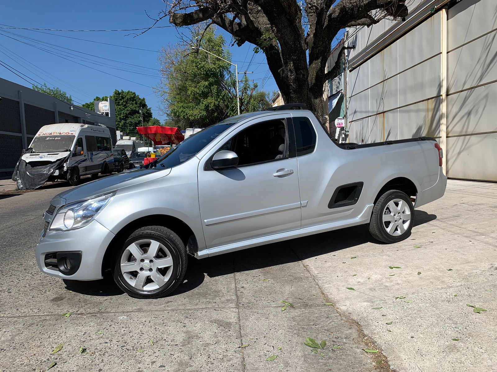 Chevrolet Tornado 2013 LS AC MT Manual Plata