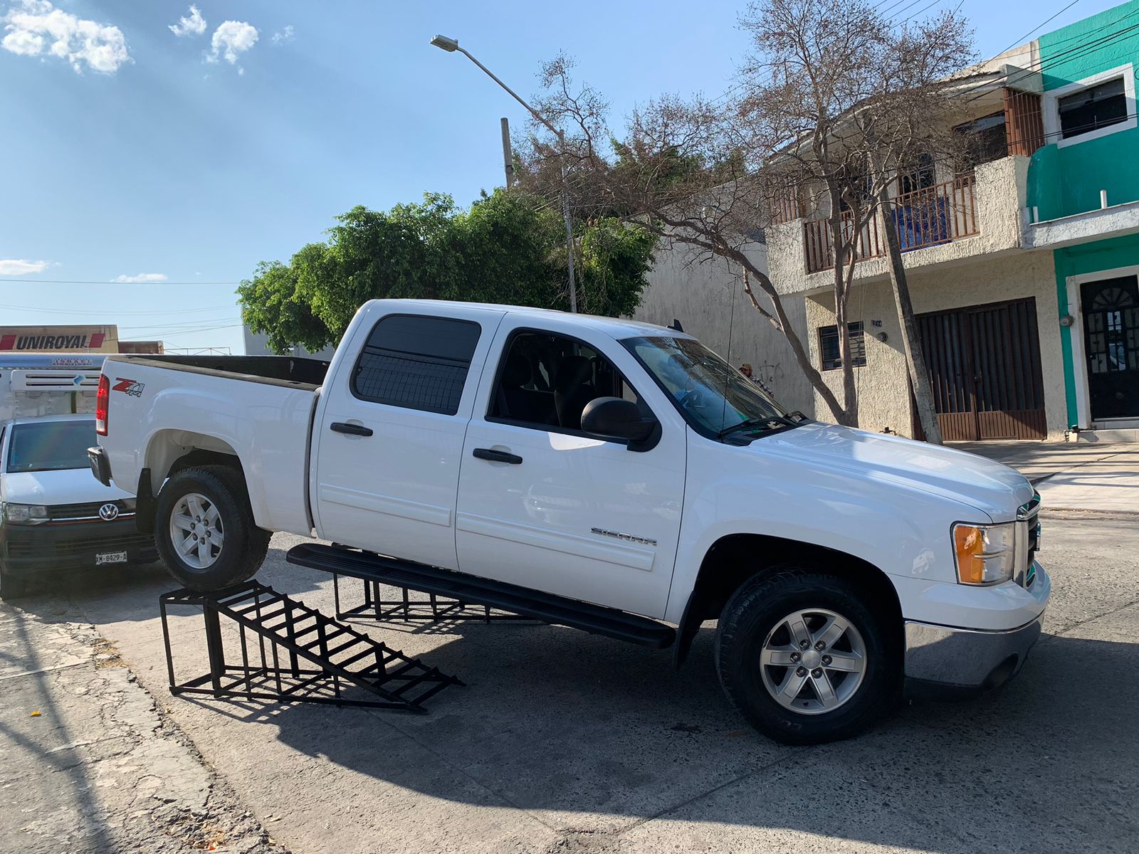 GMC Sierra 2011 Crew Cab V8 4x4 Automático Blanco