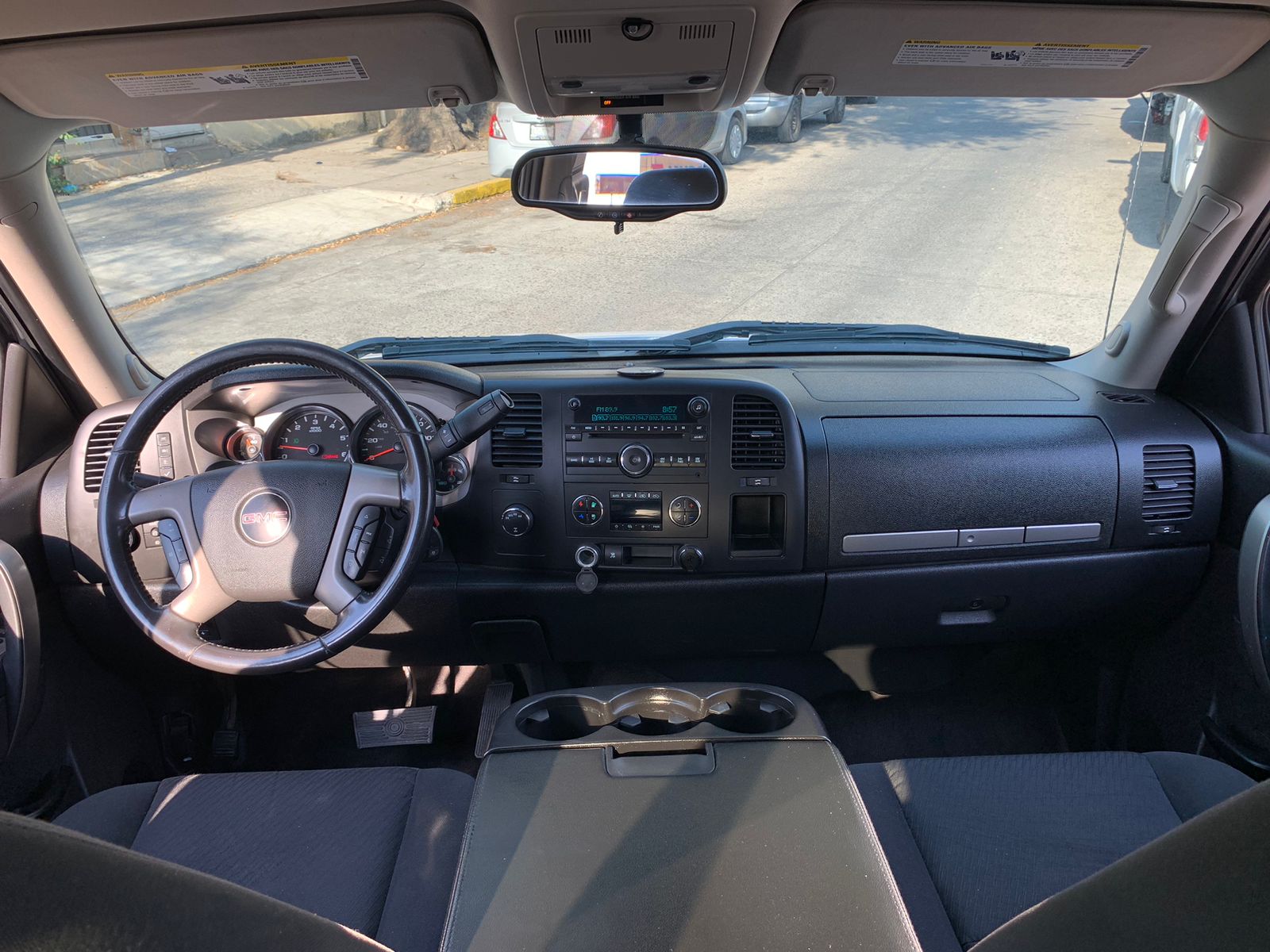 GMC Sierra 2011 Crew Cab V8 4x4 Automático Blanco