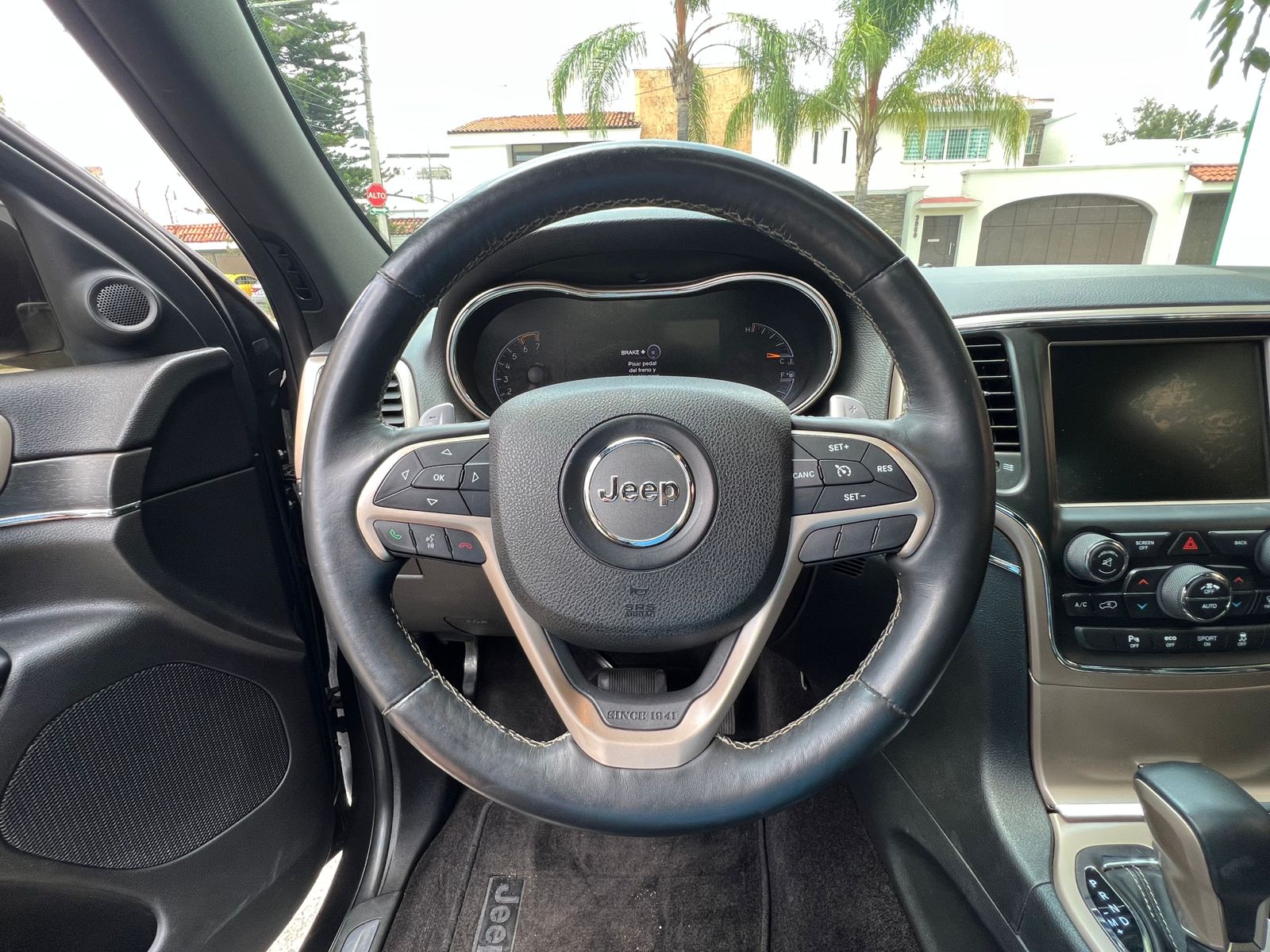 Jeep Grand Cherokee 2016 LIMITED LUJO V8 Automático Gris