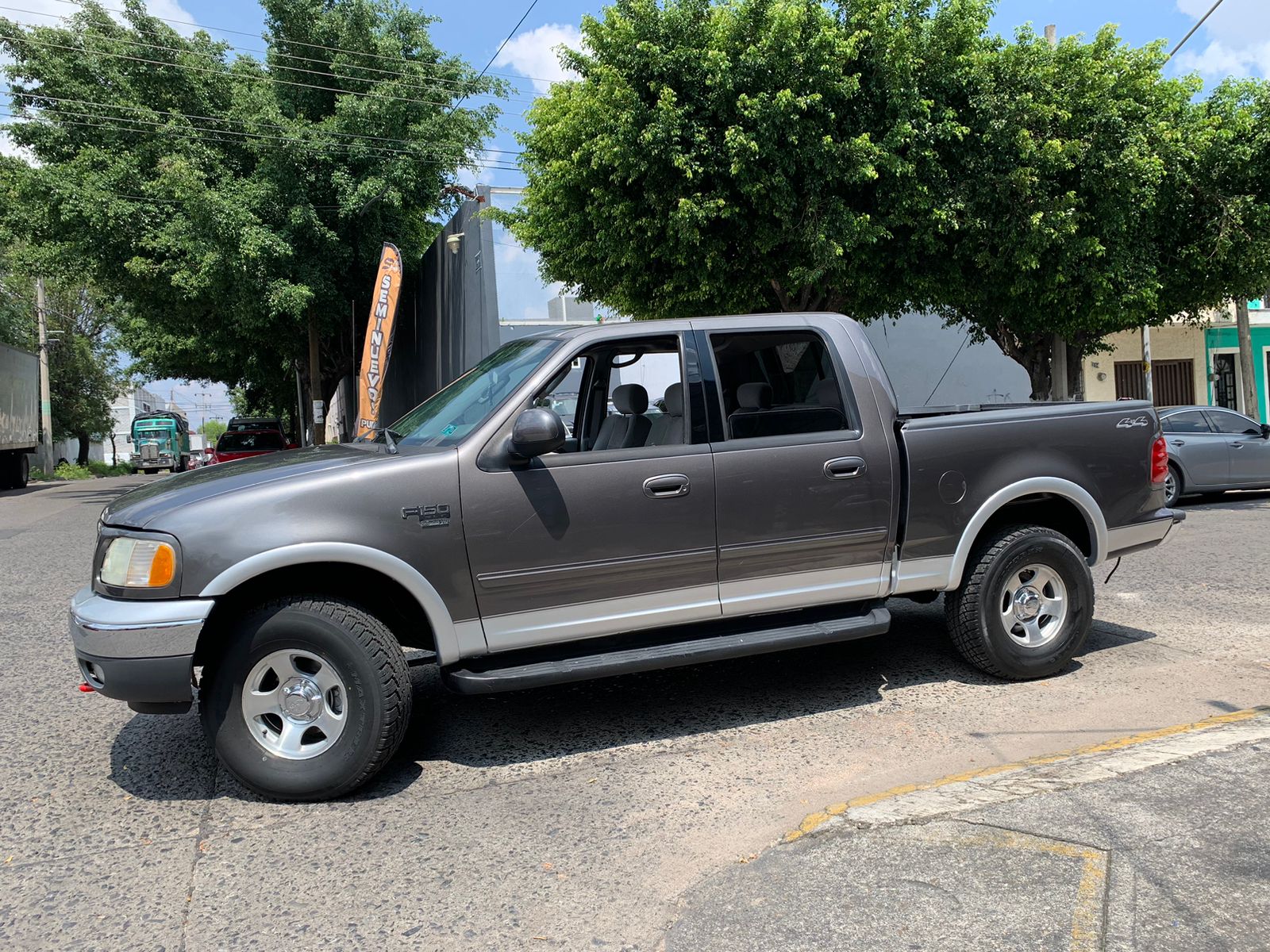 Ford Lobo 2003 4x4 Automático Gris