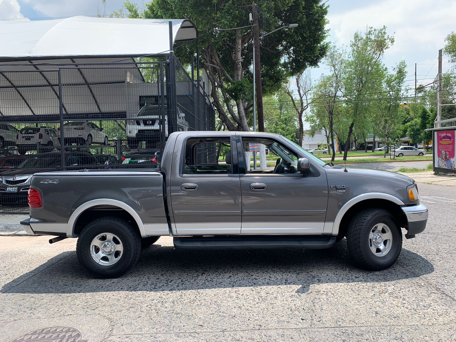 Ford Lobo 2003 4x4 Automático Gris