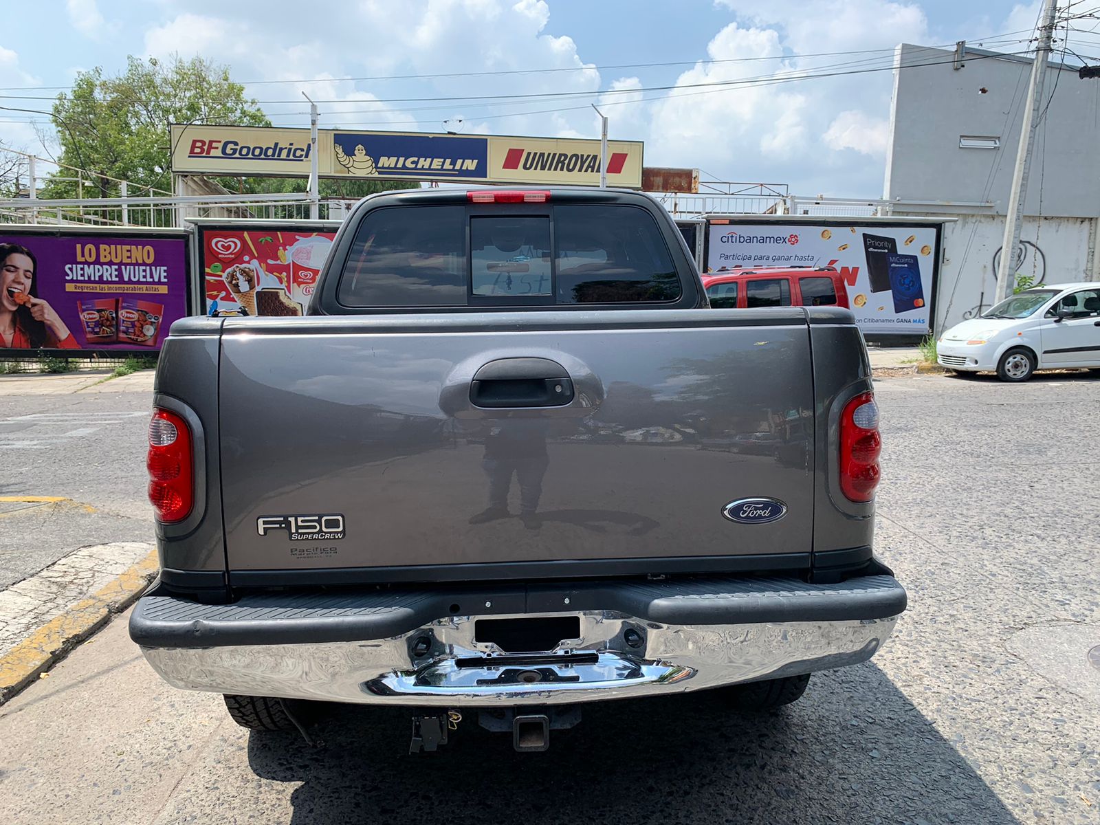 Ford Lobo 2003 4x4 Automático Gris