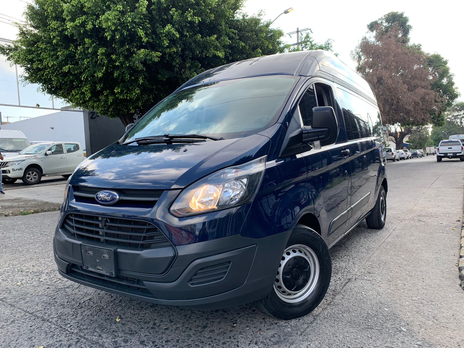 Ford Transit 2017 Pasajeros Custom Manual Azul