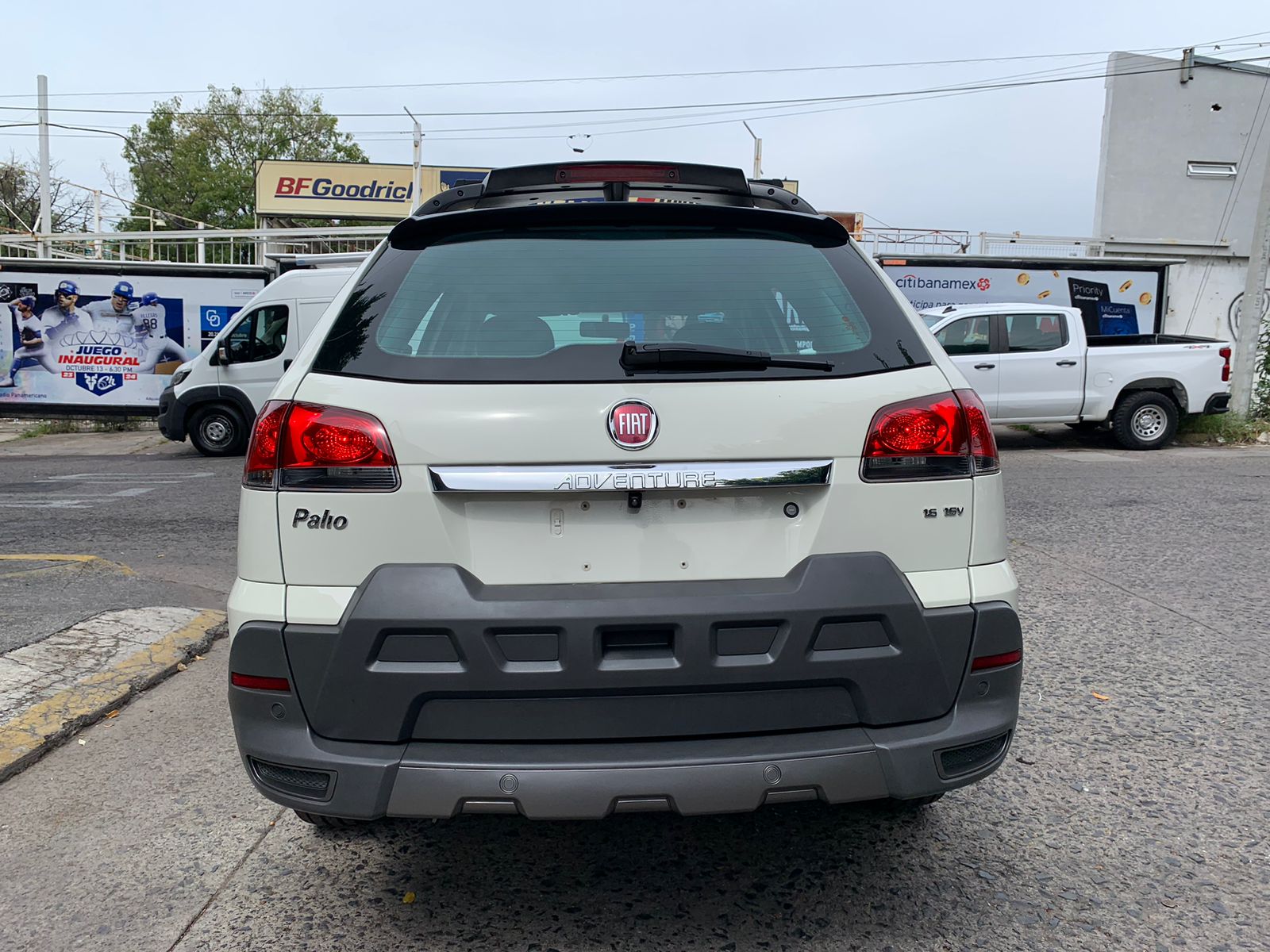 Fiat Palio 2020 Adventure Manual Blanco