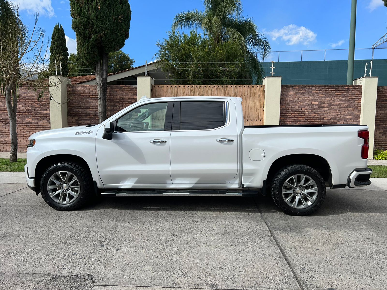 Chevrolet Cheyenne 2020 HIGH COUNTRY Automático Blanco