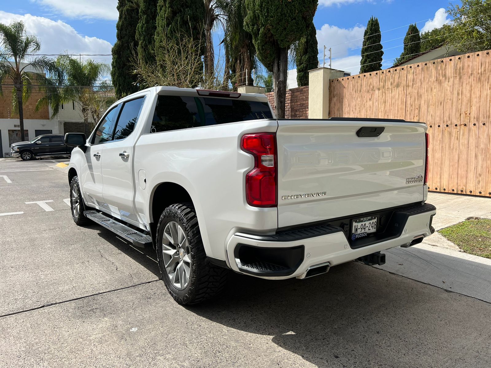 Chevrolet Cheyenne 2020 HIGH COUNTRY Automático Blanco