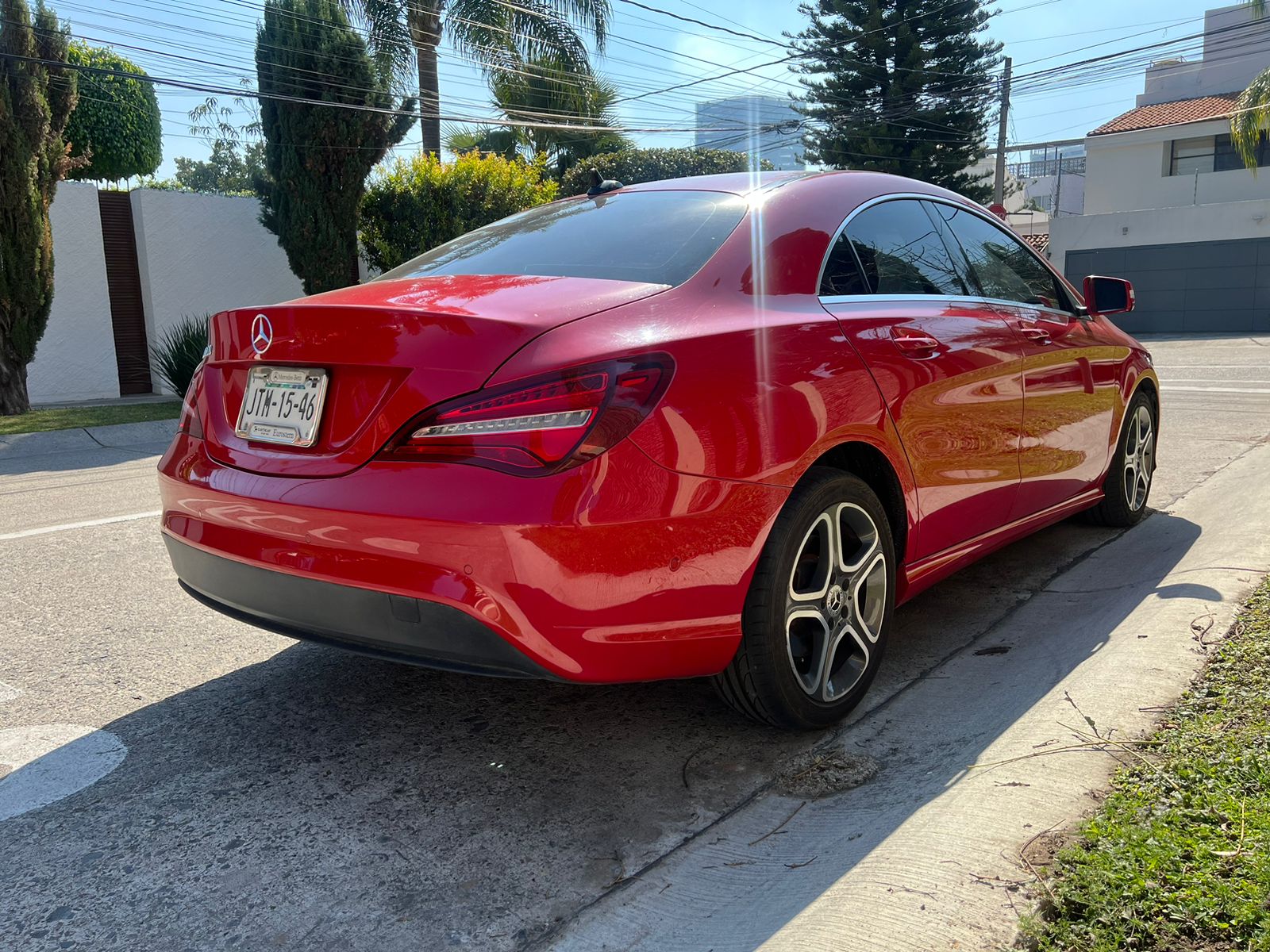 Mercedes-Benz Clase CLA 2018 200 CGI SPORT Automático Rojo