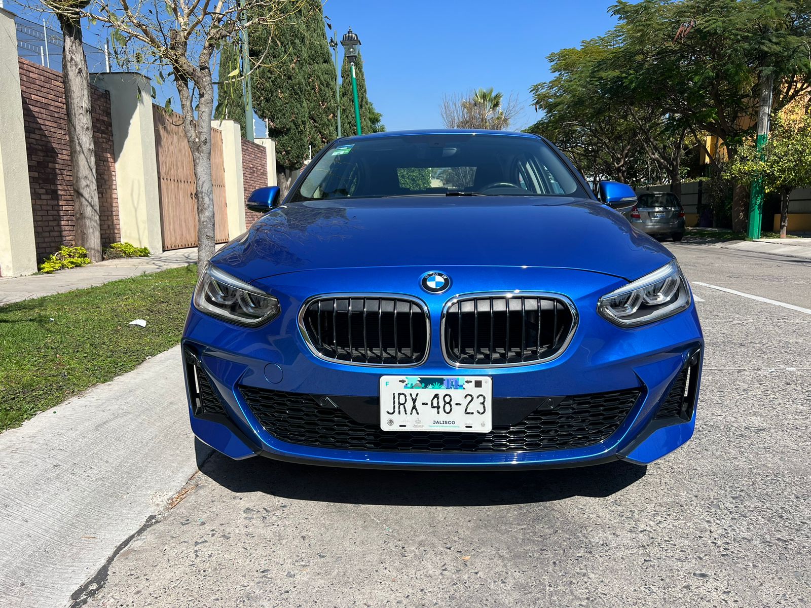 BMW Serie 1 2020 118iA M SPORT Automático Azul