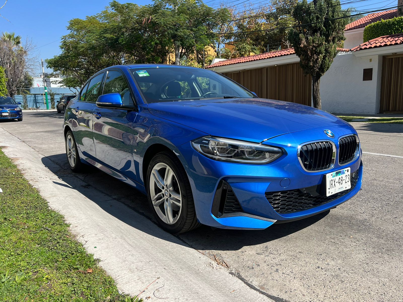 BMW Serie 1 2020 118iA M SPORT Automático Azul