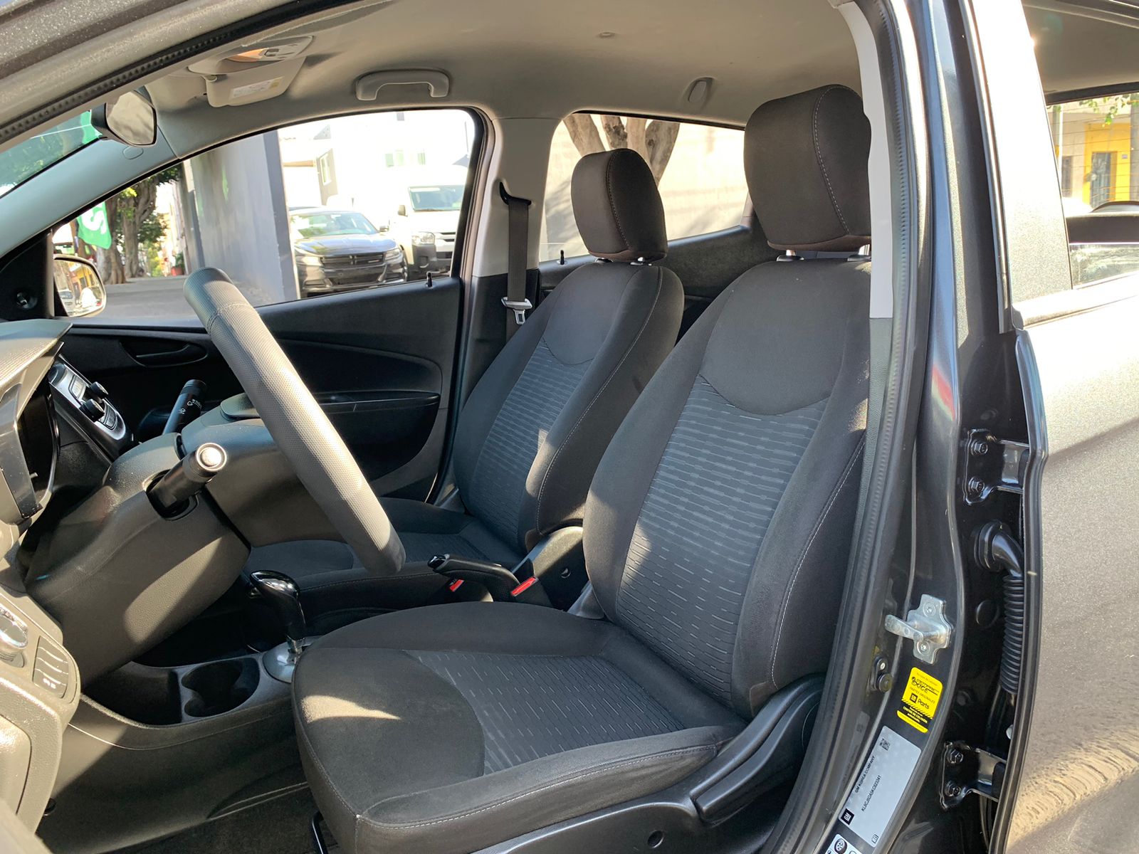Chevrolet Spark 2019 LT AT Manual Gris