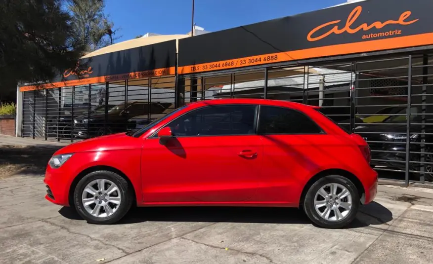 Audi A1 2014 S TRONIC TFSI Automático Rojo