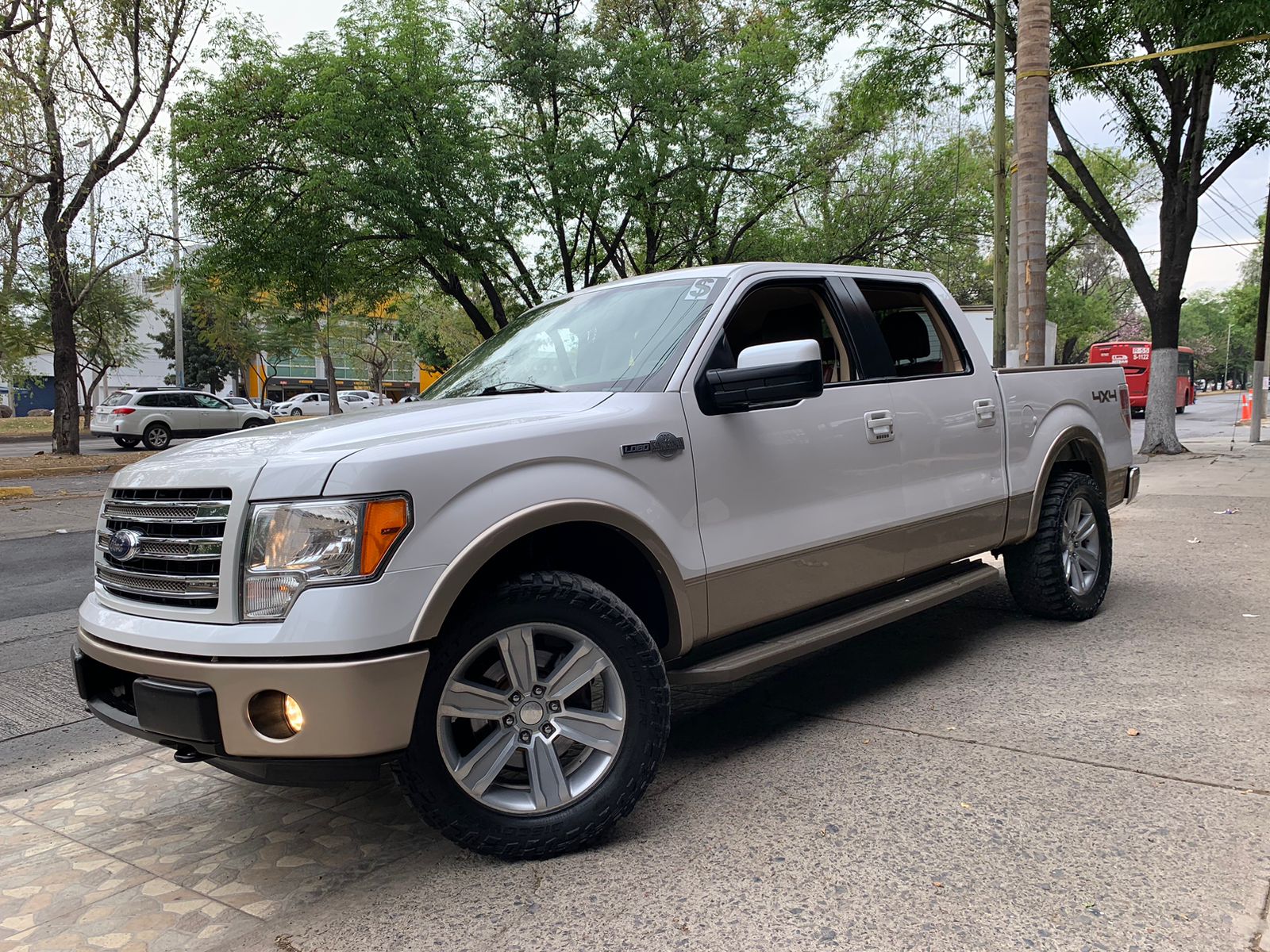 Ford Lobo 2013 king ranch Automático Blanco