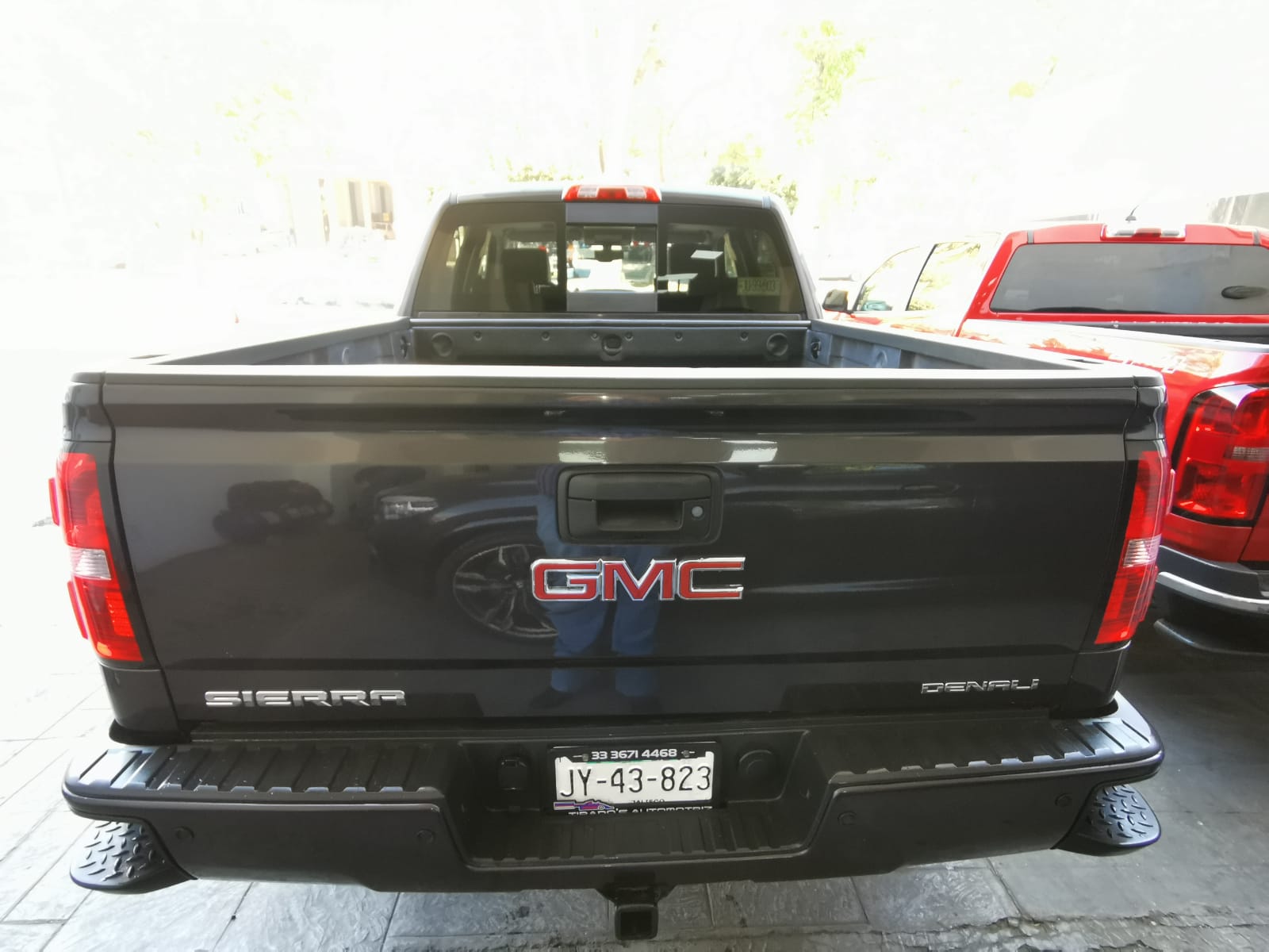 GMC Sierra 2014 DENALI 6.2L Automático Gris