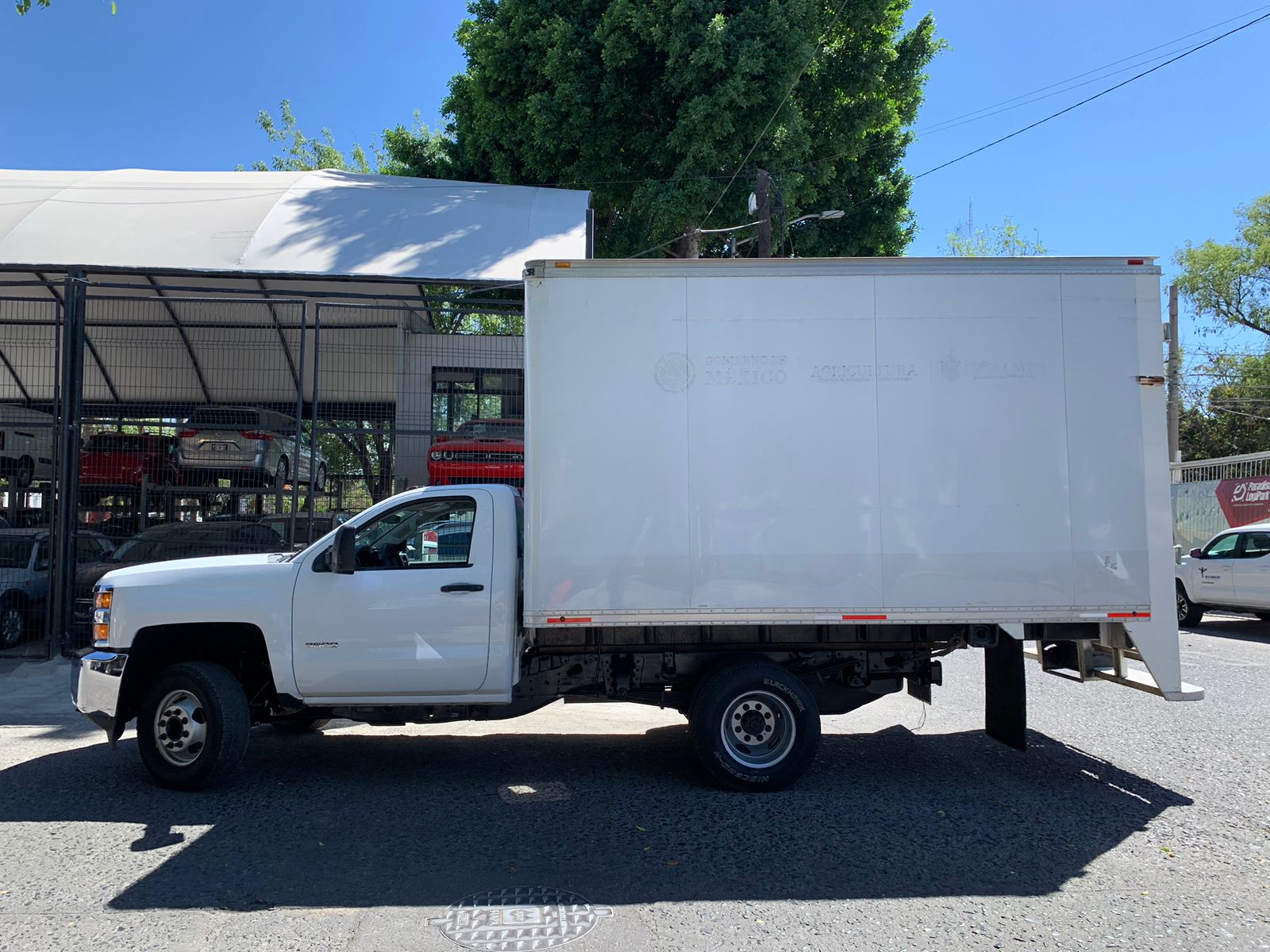 Chevrolet Silverado 2017 3500 CAJA SECA Manual Blanco