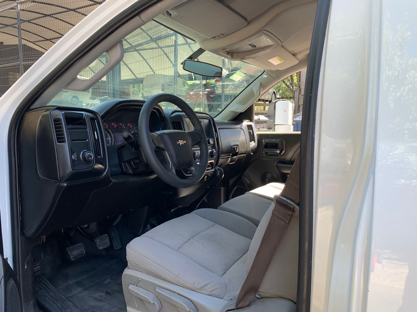 Chevrolet Silverado 2017 3500 CAJA SECA Manual Blanco