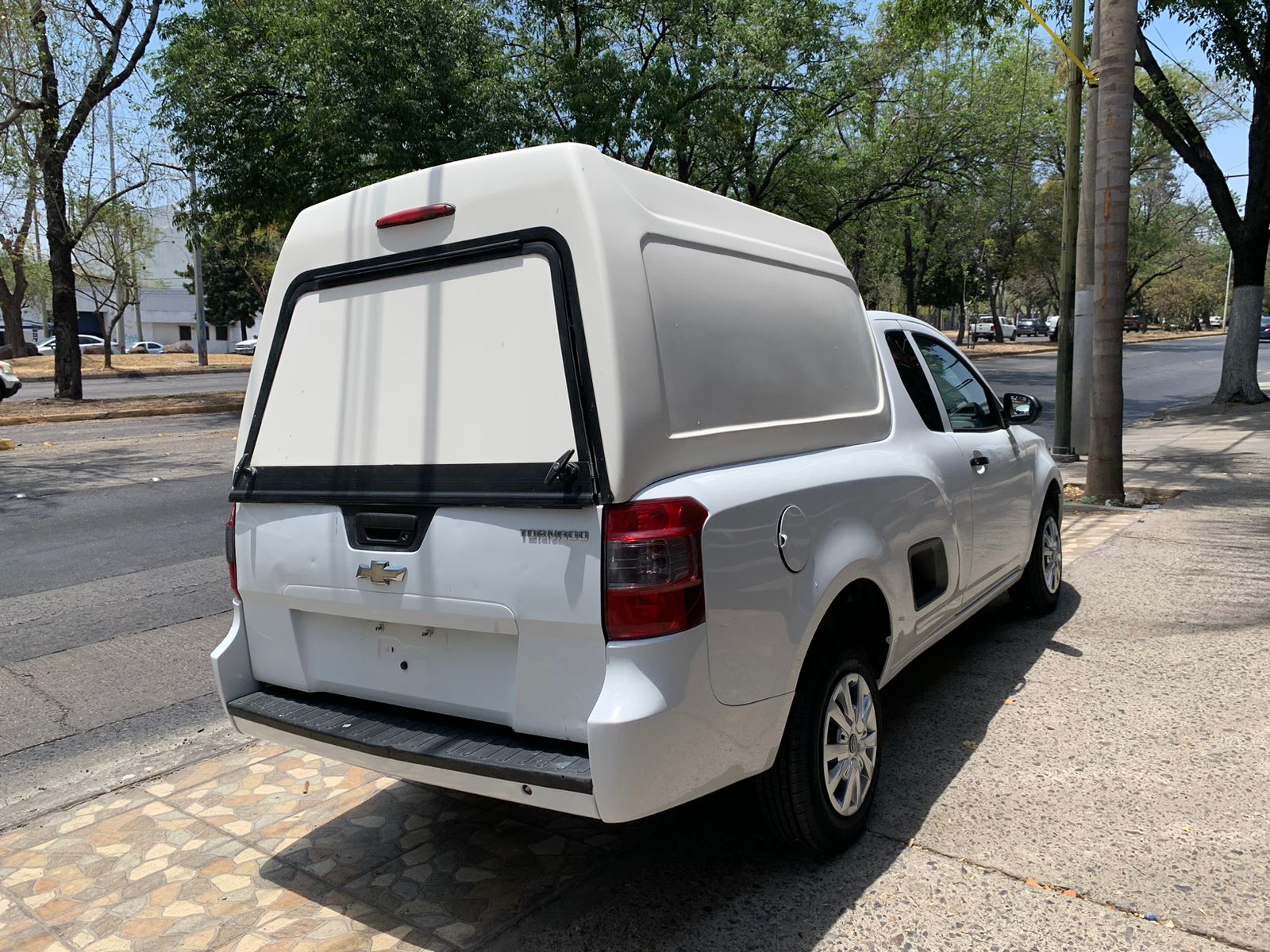 Chevrolet Tornado 2015 pick up Manual Blanco