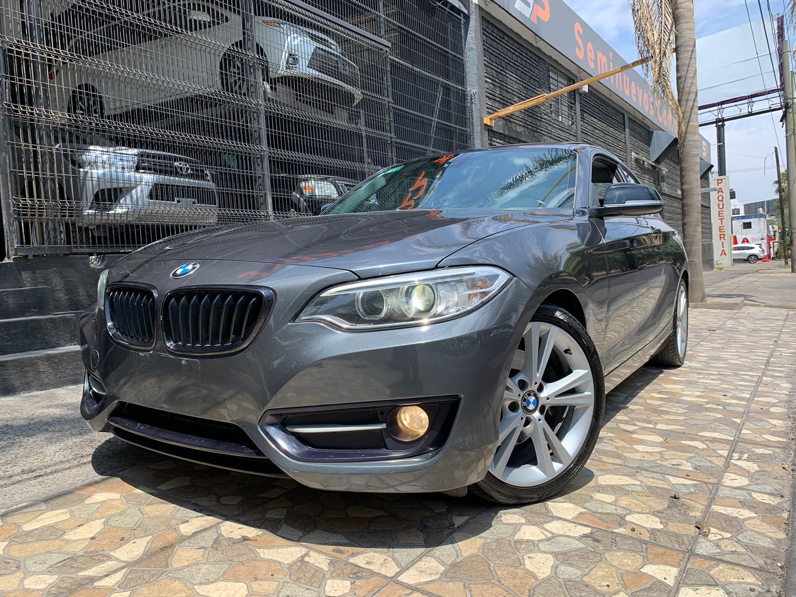 BMW Serie 2 2016 220ia Sport Line At Automático Gris