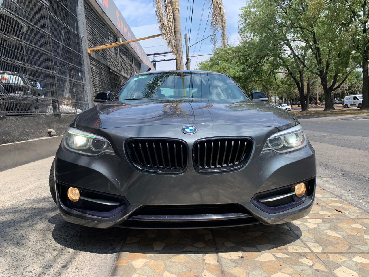 BMW Serie 2 2016 220ia Sport Line At Automático Gris