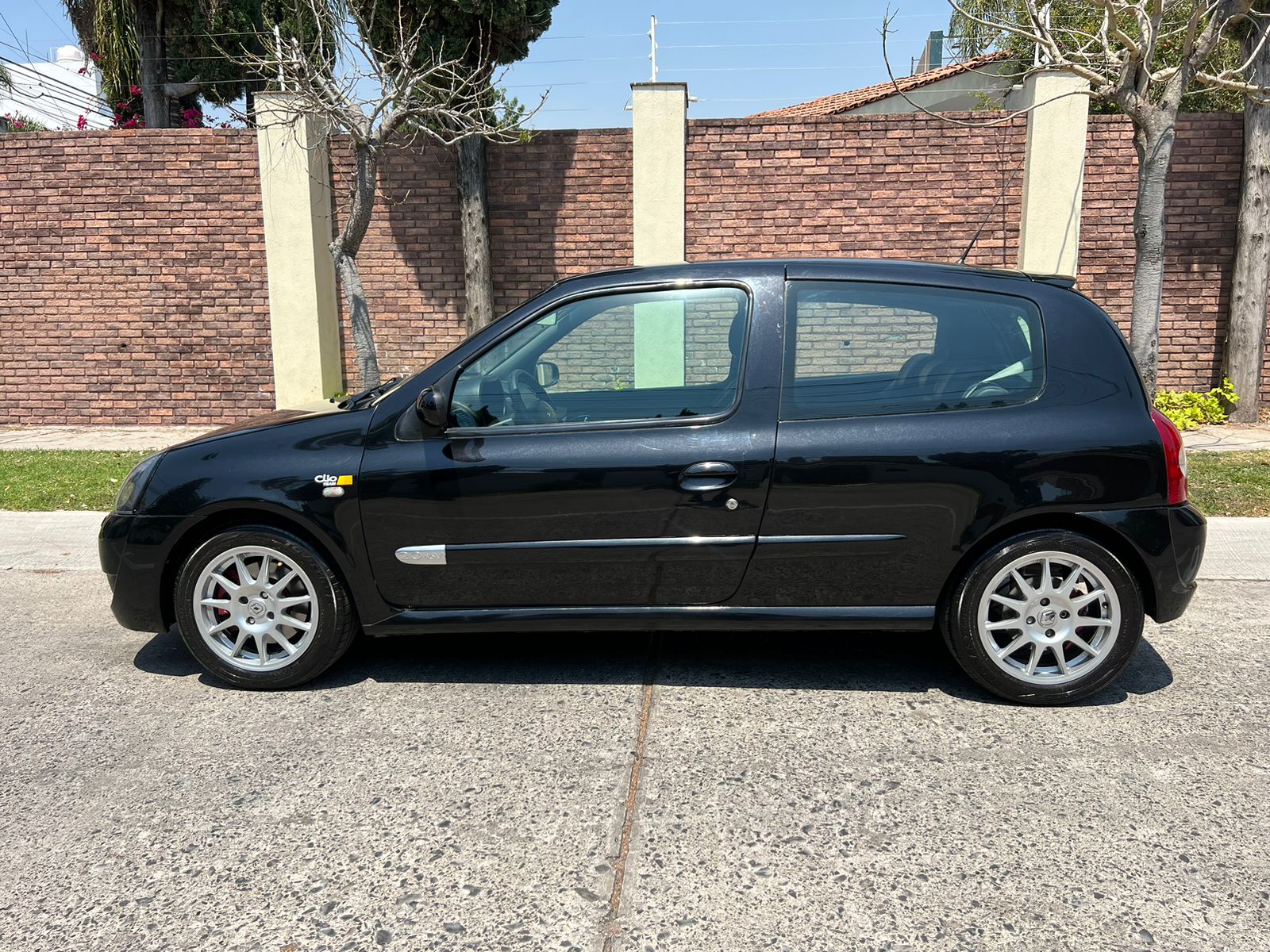 Renault Clio 2005 SPORT TEAM Manual Negro