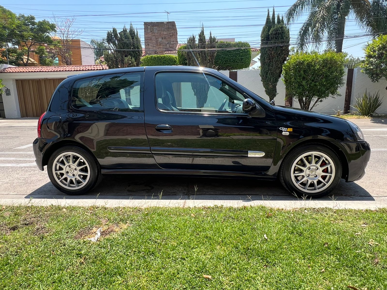 Renault Clio 2005 SPORT TEAM Manual Negro