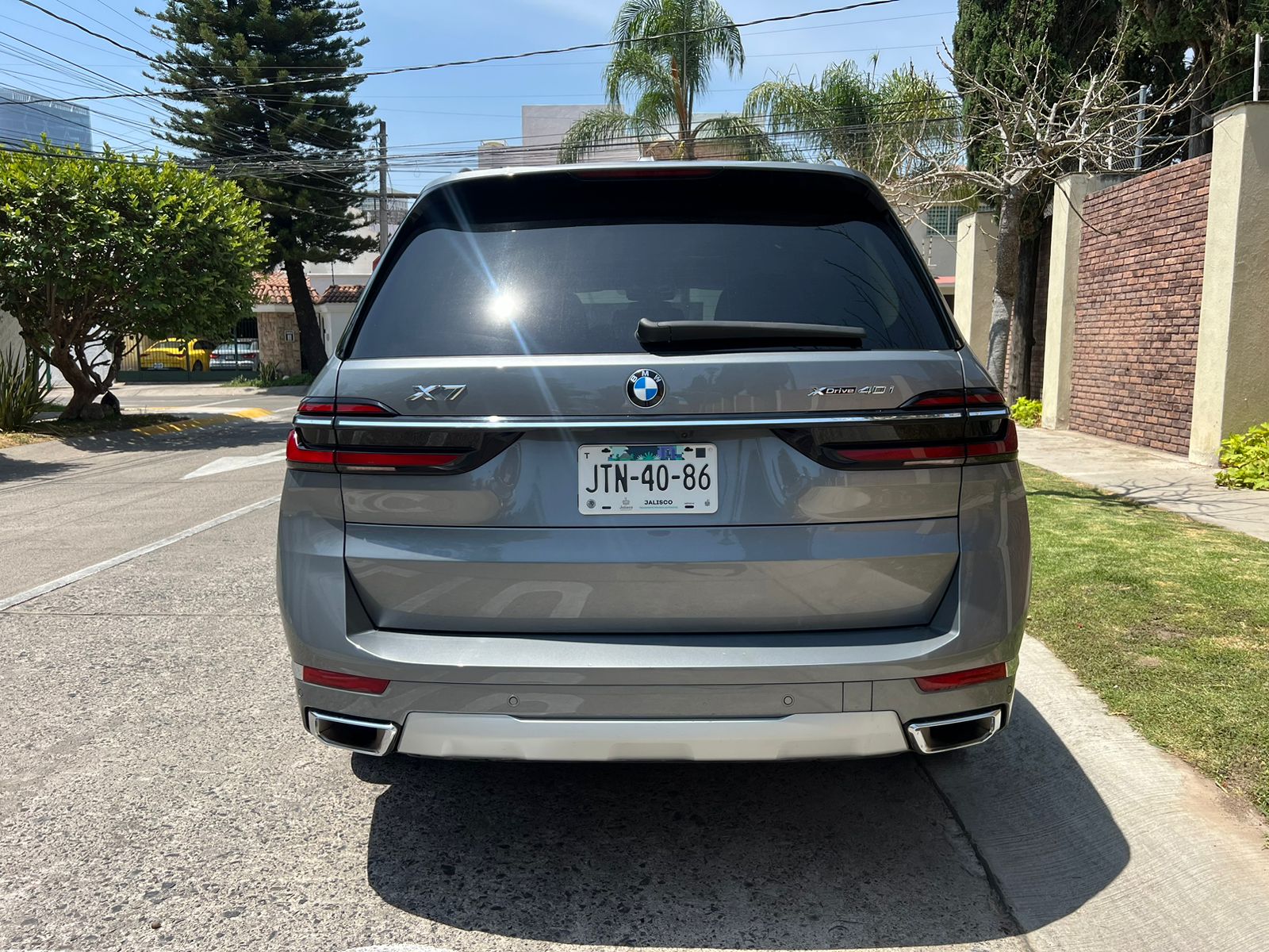 BMW X7 2023 xDRIVE 40i Automático Gris