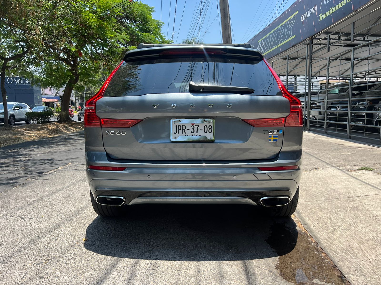 Volvo XC60 2018 XC60 R DESIGN T6 AWD Automático Gris