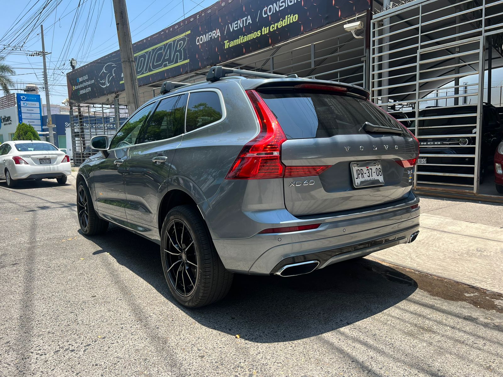 Volvo XC60 2018 XC60 R DESIGN T6 AWD Automático Gris