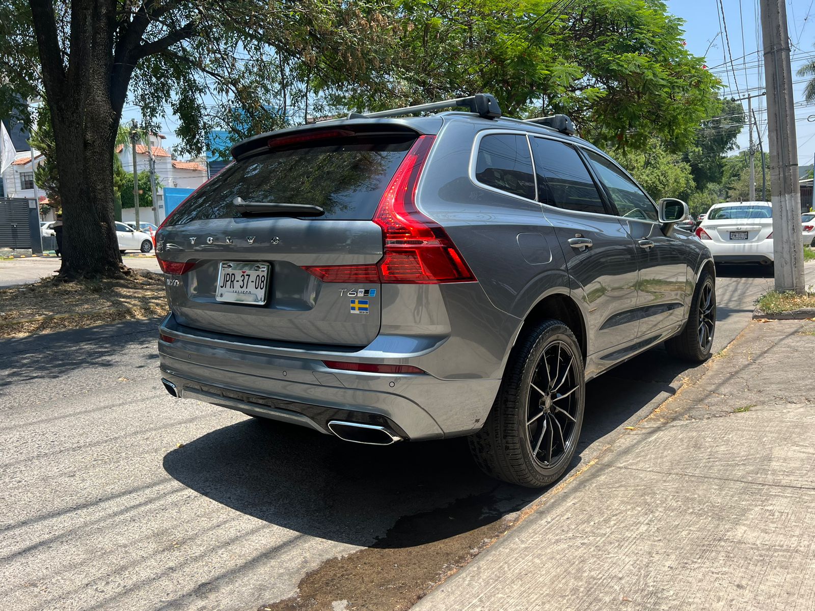 Volvo XC60 2018 XC60 R DESIGN T6 AWD Automático Gris