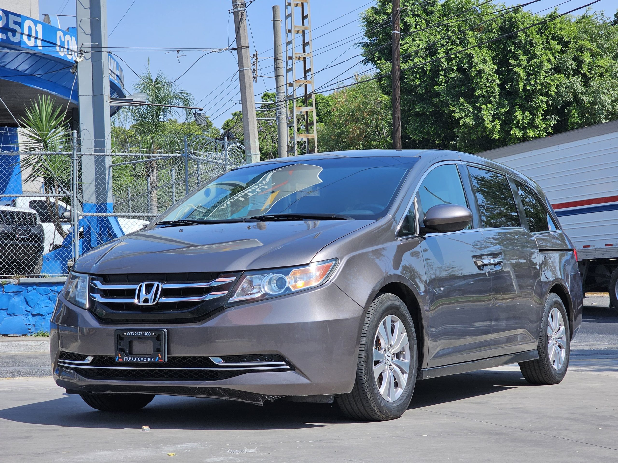 Honda Odyssey 2014 EXL Automático Café