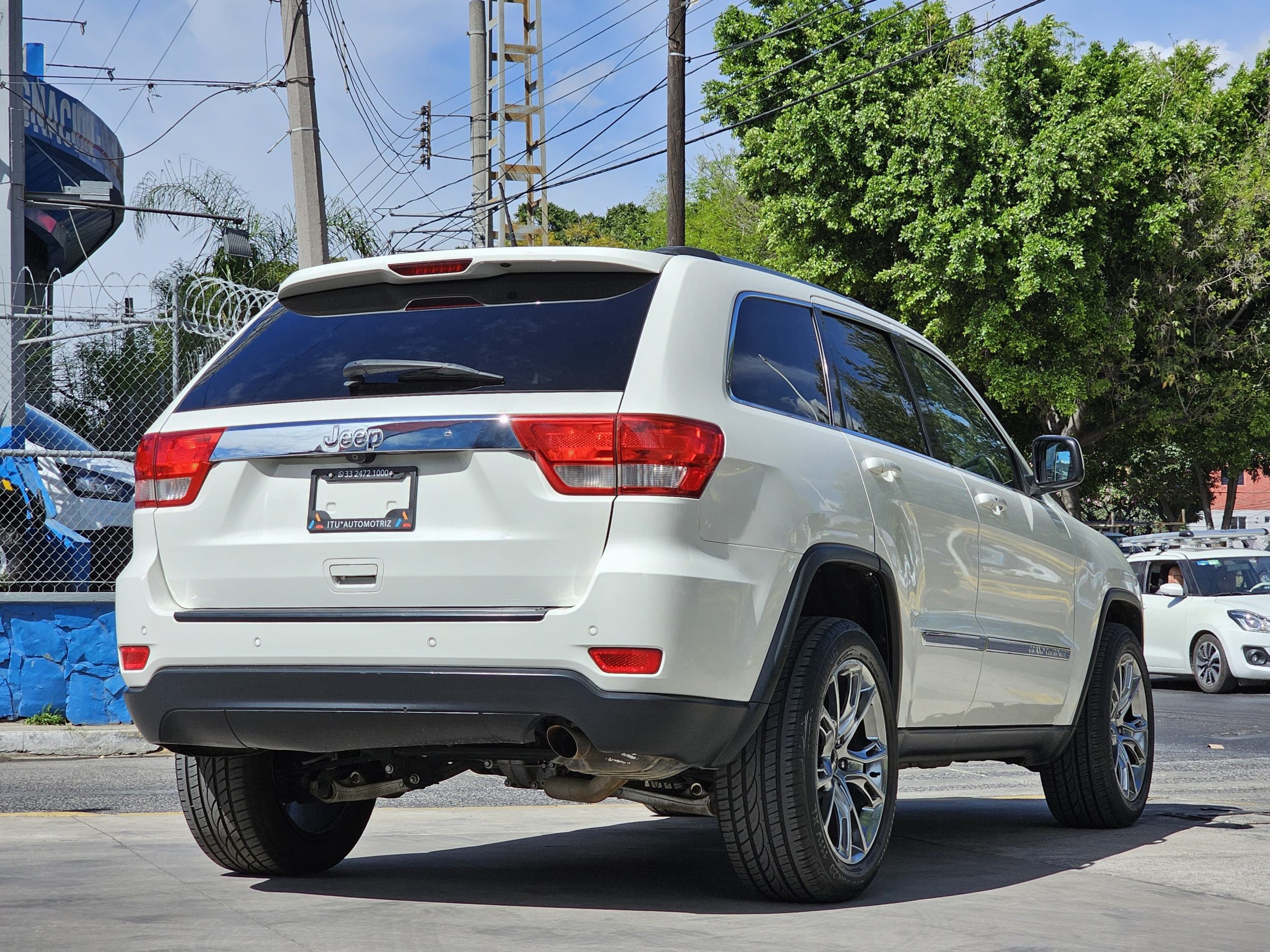 Jeep Grand Cherokee 2012 Limited V6 Automático Blanco