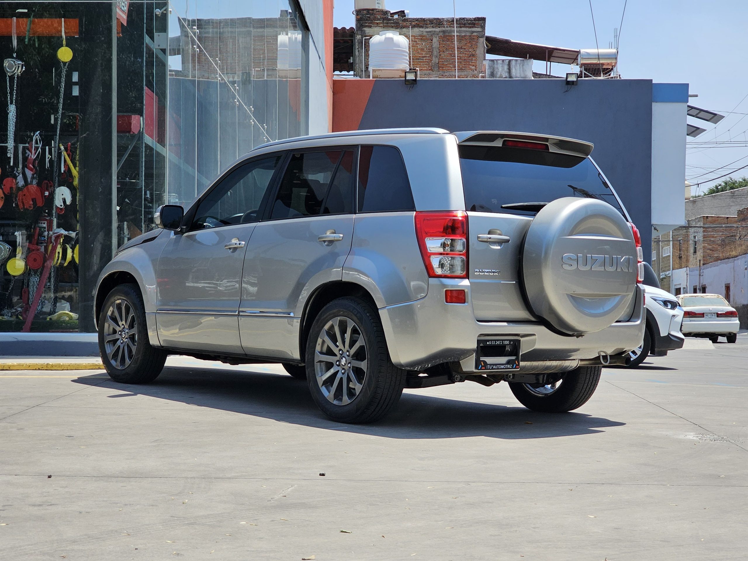 Suzuki Grand Vitara 2015 Special Automático Plata