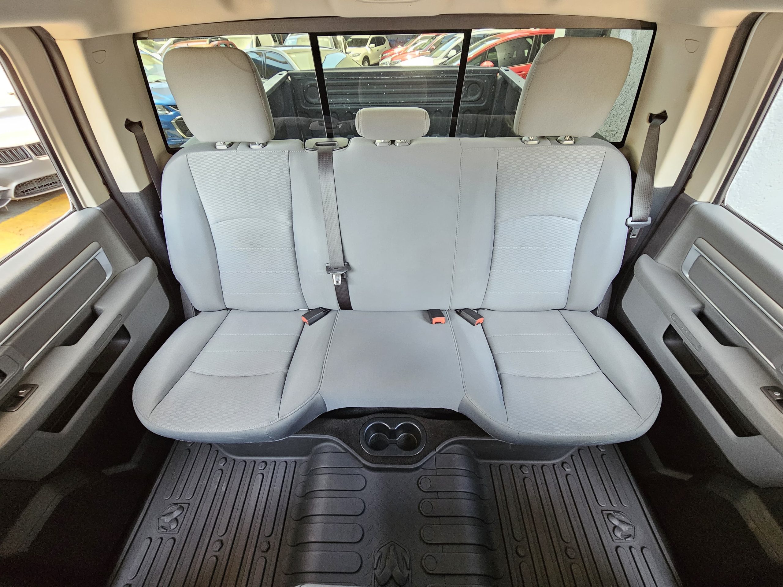 RAM 1500 2018 SLT Doble Cabina 4x4 Automático Blanco