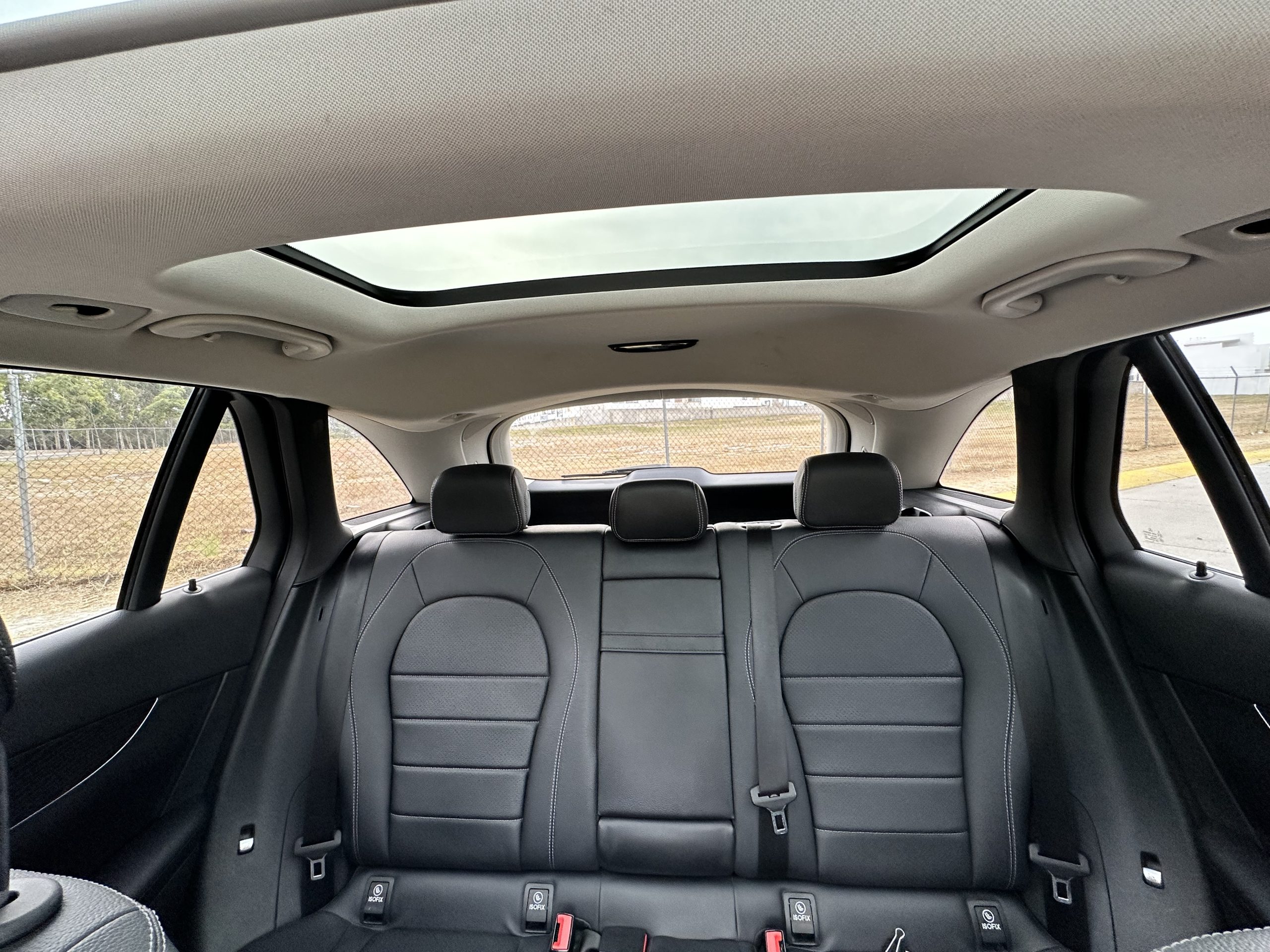 Mercedes-Benz Clase GLC 2018 300 Off Road Automático Plata