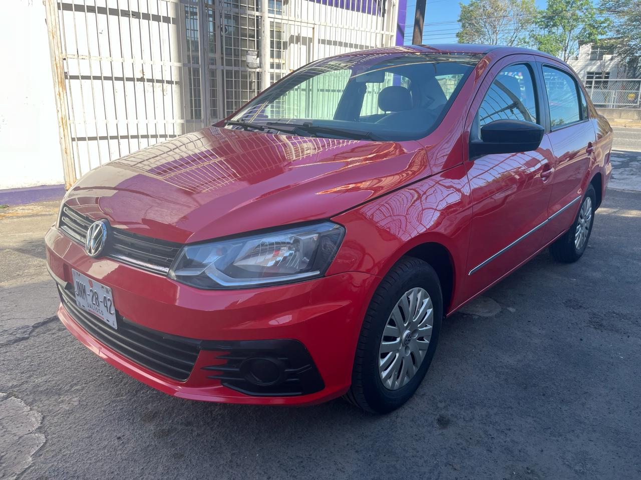 Volkswagen Gol 2017 TRENDLINE Manual Rojo