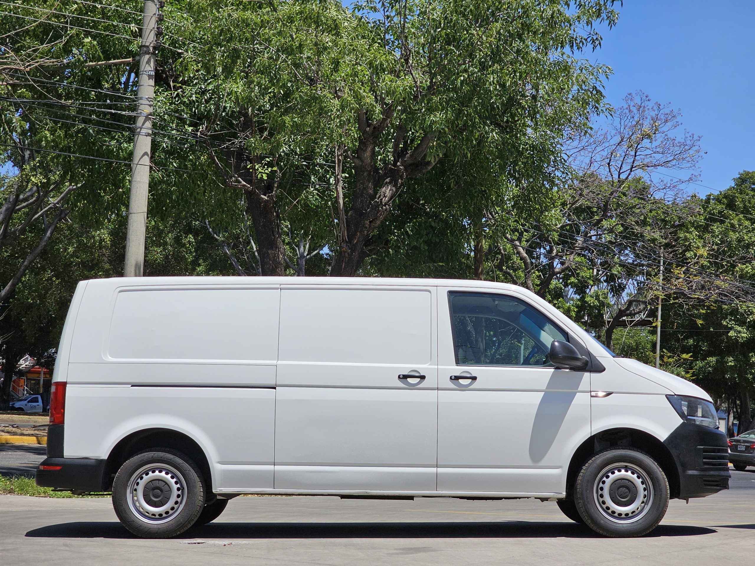 Volkswagen Transporter 2017 TDI Panel Manual Blanco