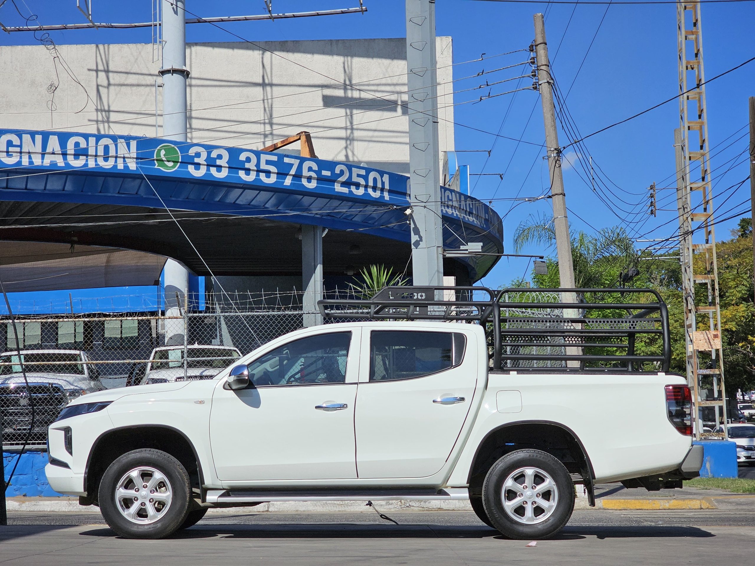 Mitsubishi L200 2022 Diesel 4x4 Manual Blanco