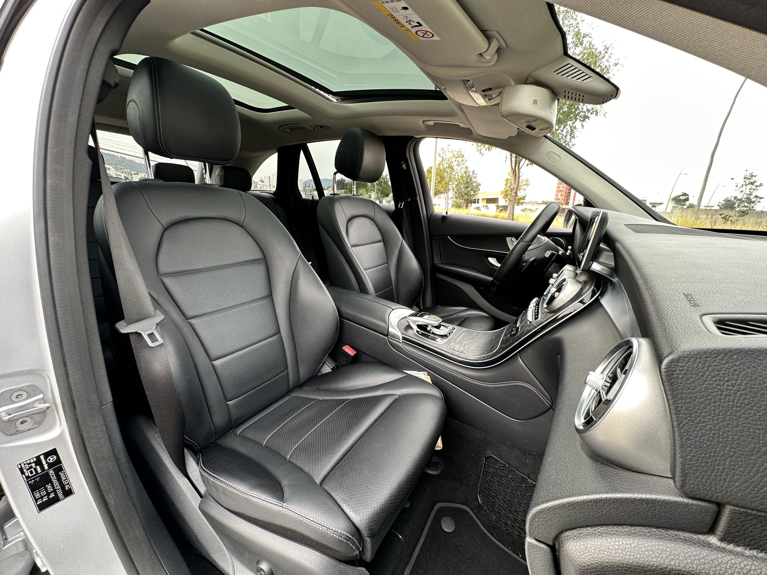 Mercedes-Benz Clase GLC 2018 300 Off Road Automático Plata