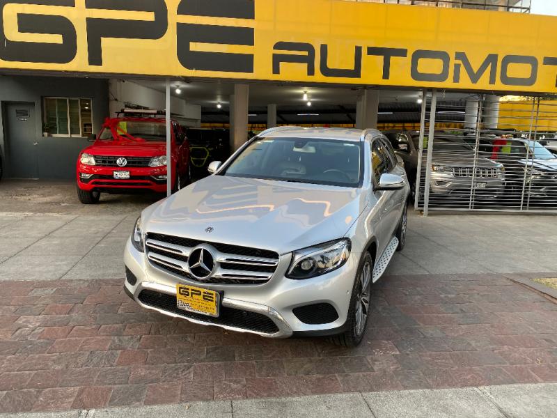 Mercedes-Benz Clase GLC 2018 GLC 300 SPORT Automático Plata