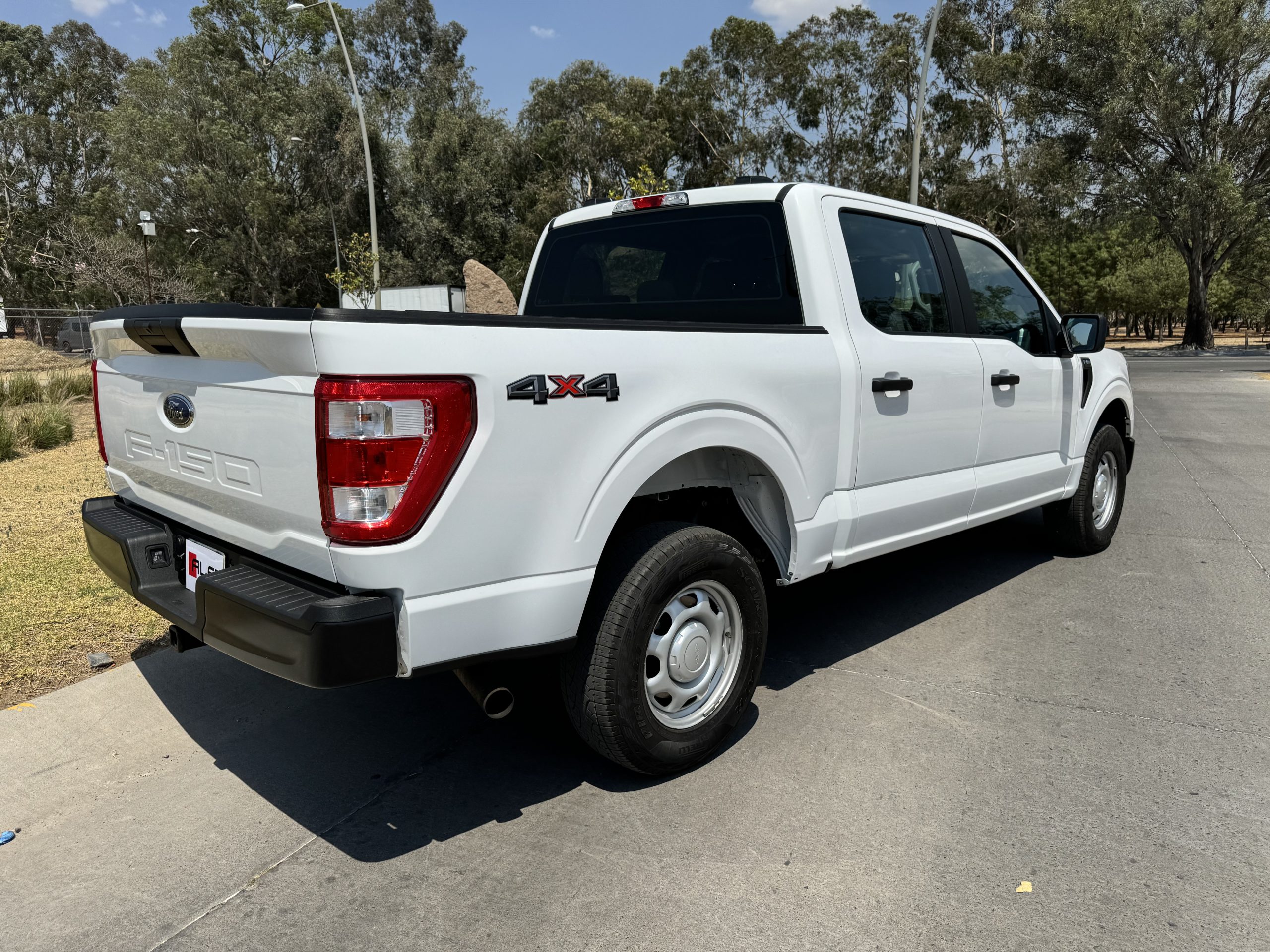 Ford F150 2022 XLT Automático Blanco