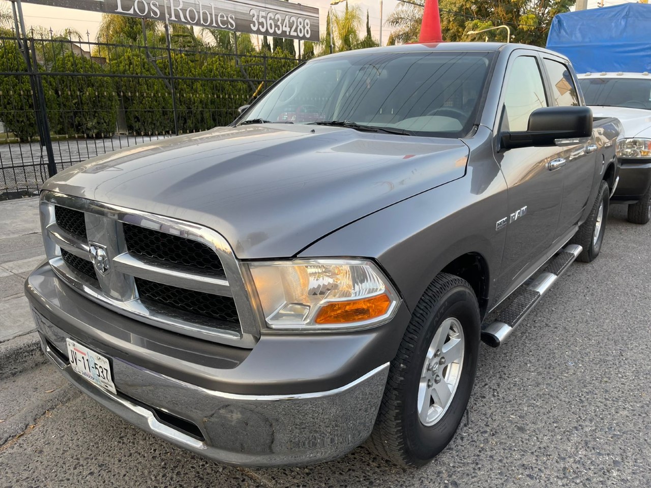 Dodge RAM 2012 XLT Automático Gris