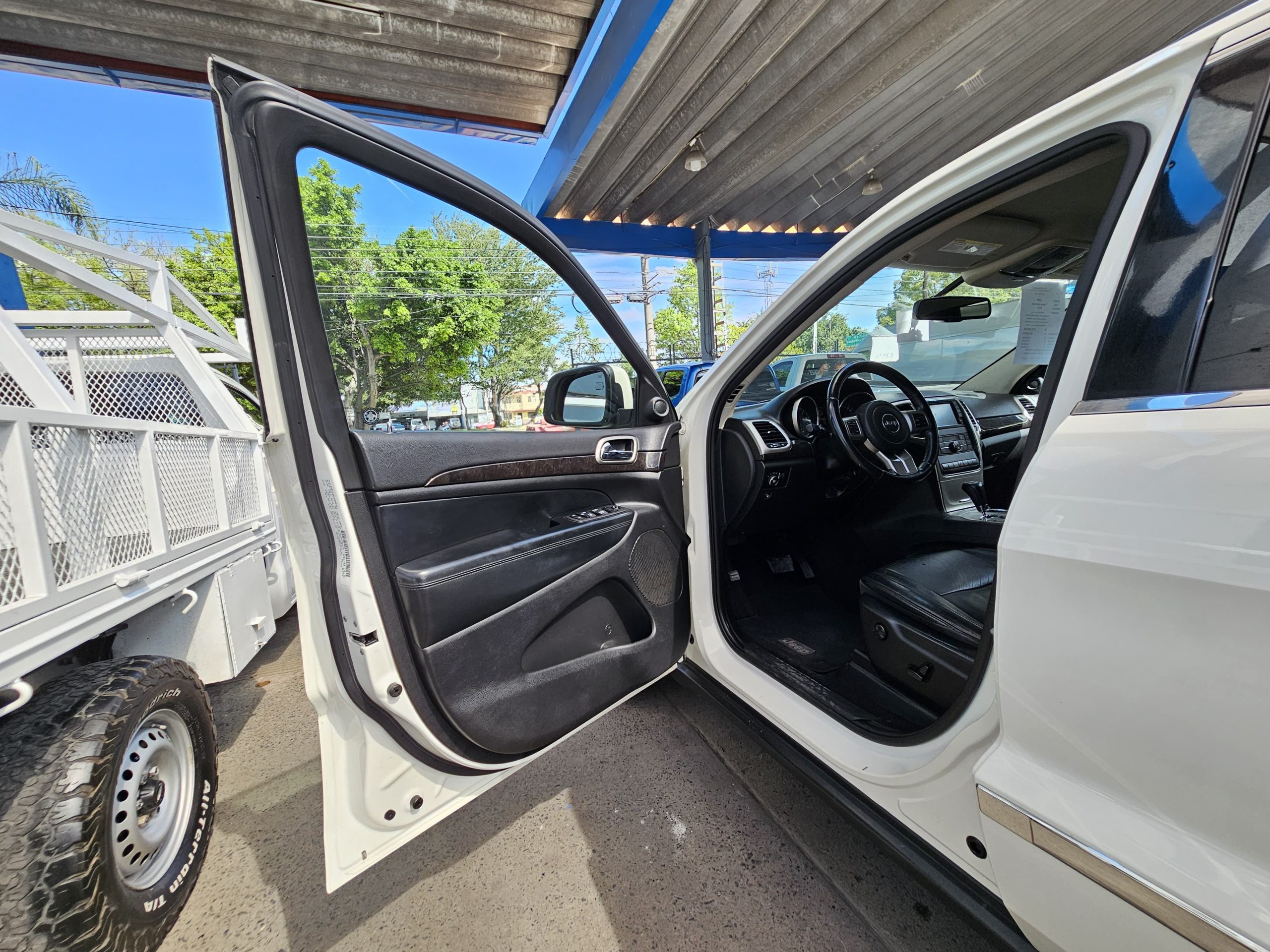 Jeep Grand Cherokee 2012 Limited V6 Automático Blanco