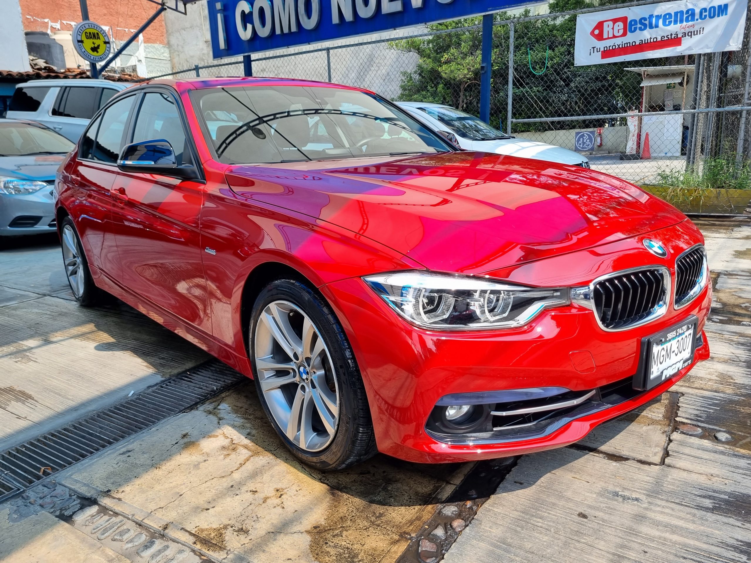 BMW Serie 3 2018 318i SPORTLINE Automático Rojo