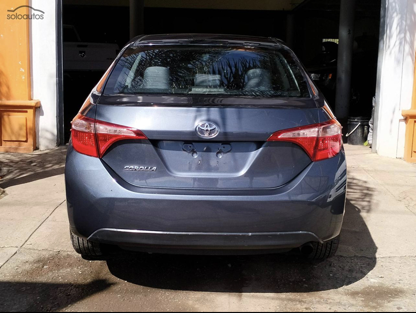 Toyota Corolla 2018 Automático rines Gris