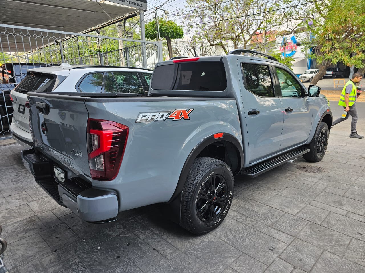 Nissan Frontier 2022 PRO 4X Automático Gris