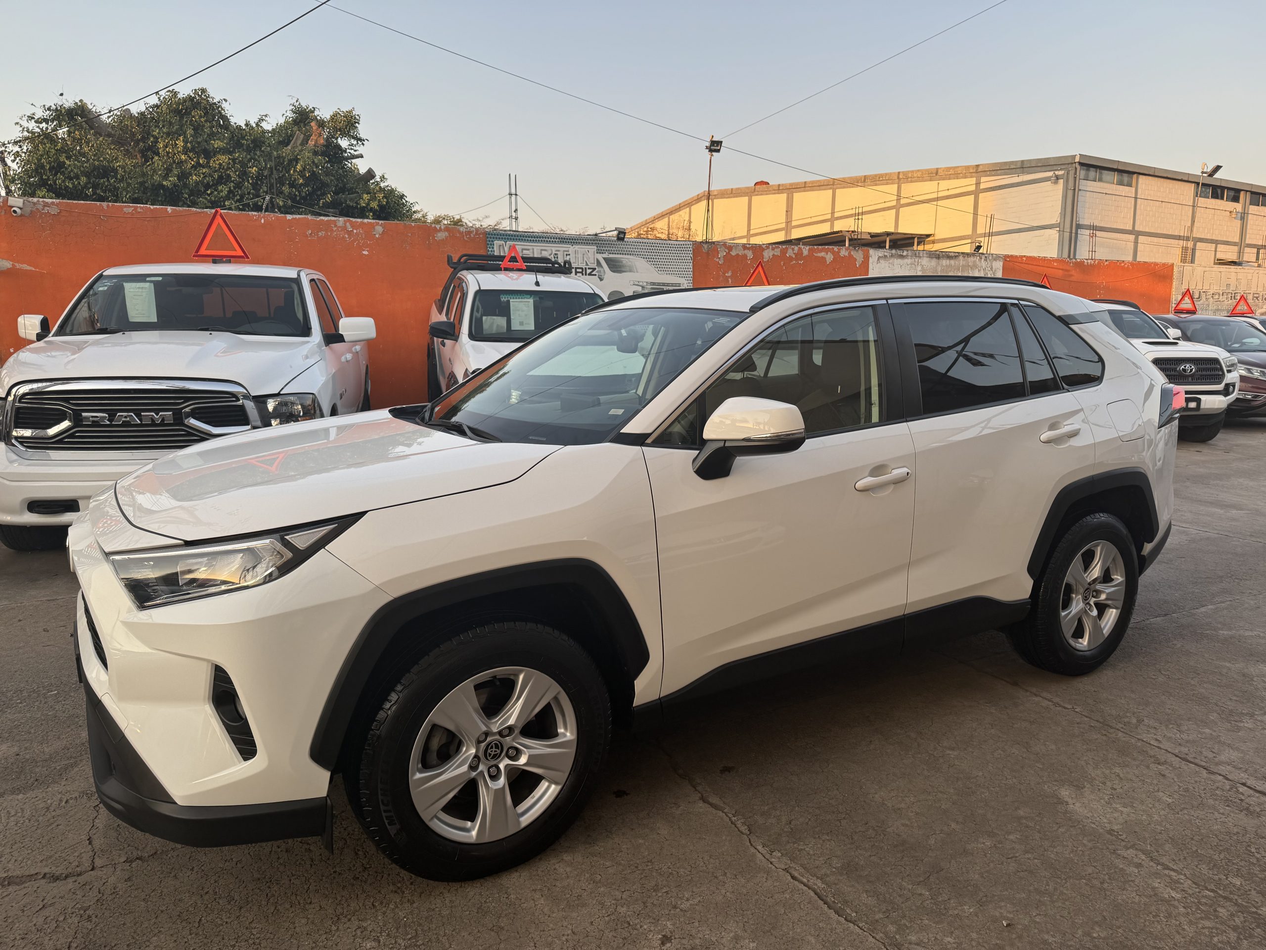 Toyota Rav4 2020 Xle awd Automático Blanco