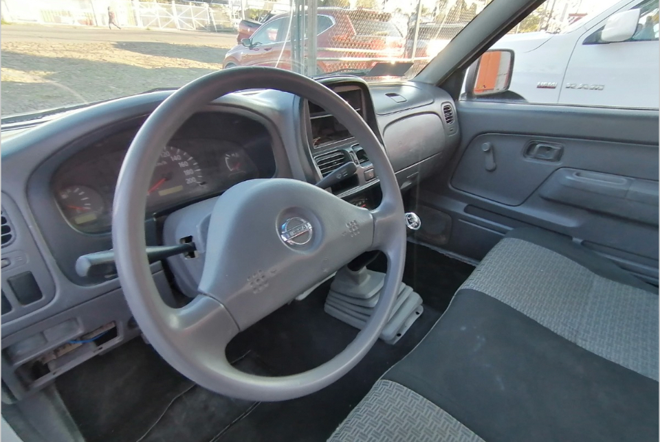 Nissan NP300 2009 Base Manual Blanco