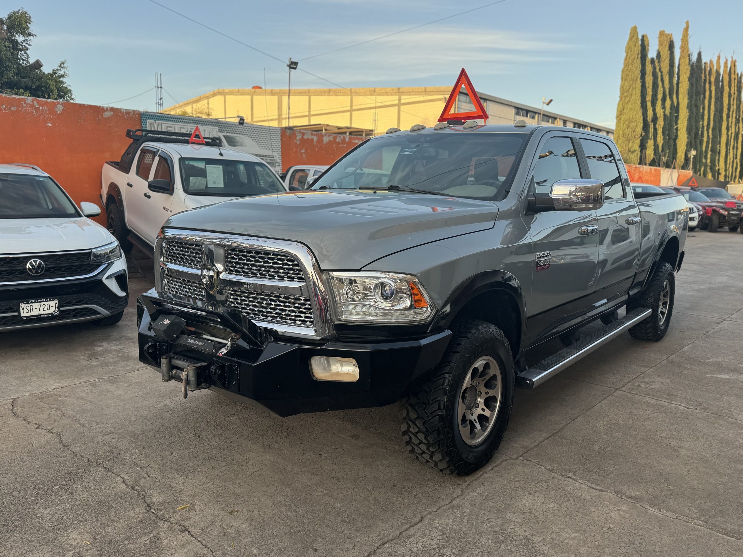 Dodge RAM 2010 Diesel 4x4 motor 6.7 li Automático Gris