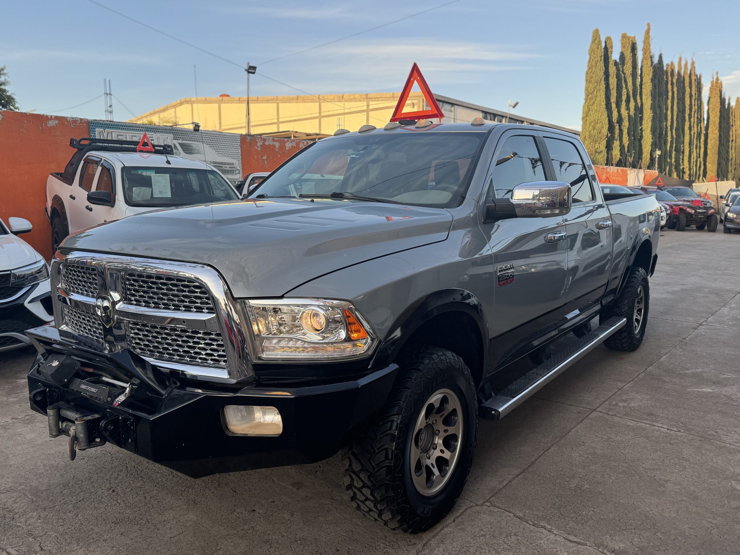 Dodge RAM 2010 Diesel 4x4 motor 6.7 li Automático Gris